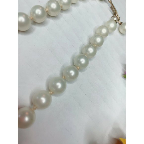 VTG Marvella Faux Pearl Necklace 8'' Hand-Knotted Signed White Adjustabl… - Picture 4 of 5